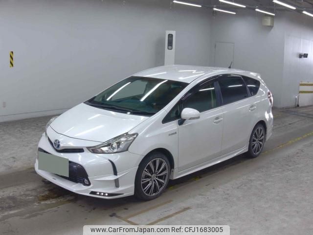 toyota prius-α 2017 CFJ1683005 image 1