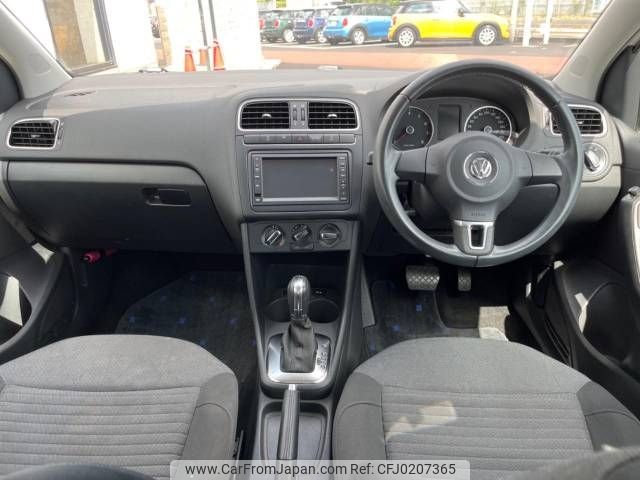 volkswagen polo 2013 -VOLKSWAGEN--VW Polo DBA-6RCBZ--WVWZZZ6RZEU001203---VOLKSWAGEN--VW Polo DBA-6RCBZ--WVWZZZ6RZEU001203- image 2