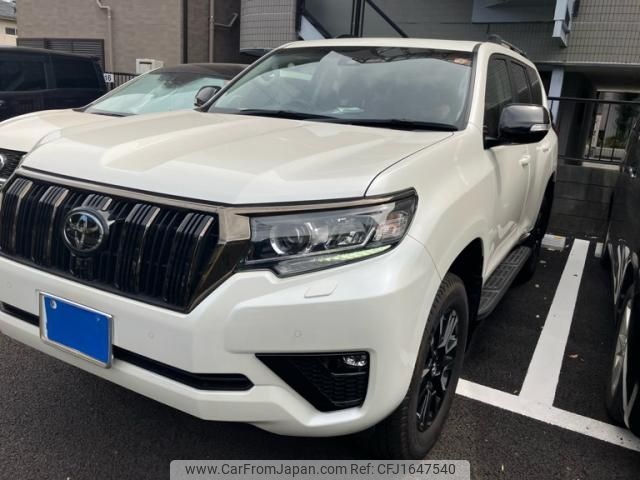 toyota land-cruiser-prado 2022 CFJ1647540 image 2
