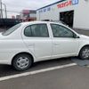 toyota platz 2002 CFJ1834659 image 2