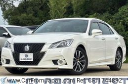 toyota crown 2014 CFJ1744882