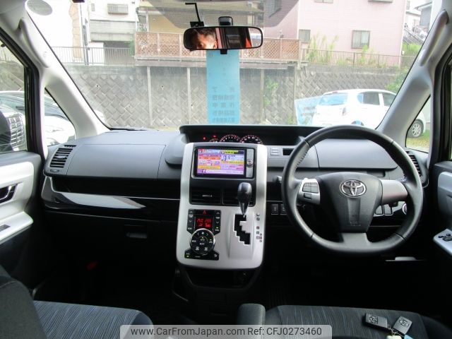 toyota voxy 2011 -TOYOTA--Voxy DBA-ZRR70W--ZRR70-0441570---TOYOTA--Voxy DBA-ZRR70W--ZRR70-0441570- image 2