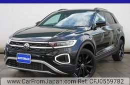 volkswagen t-roc 2024 GOO_JP_700080167230241210001