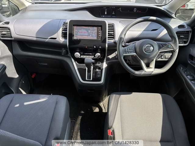 nissan serena 2017 NIKYO_KK79843 image 1