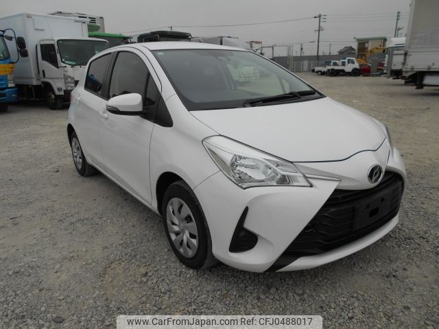 toyota vitz 2018 -TOYOTA--Vitz DBA-KSP130--KSP130-22196**---TOYOTA--Vitz DBA-KSP130--KSP130-22196**- image 1