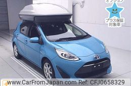 toyota aqua 2017 CFJ0658329