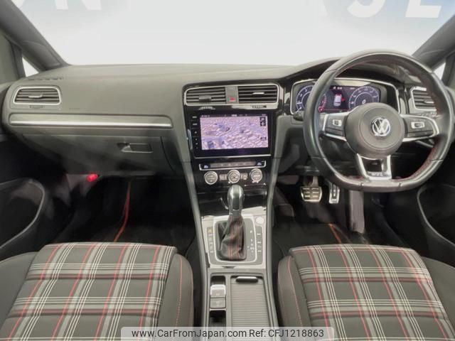 volkswagen golf-gti 2018 quick_quick_AUCHH_WVWZZZAUZJW138936 image 2