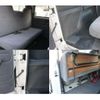 isuzu elf-truck 2016 CFJ1632077 image 17