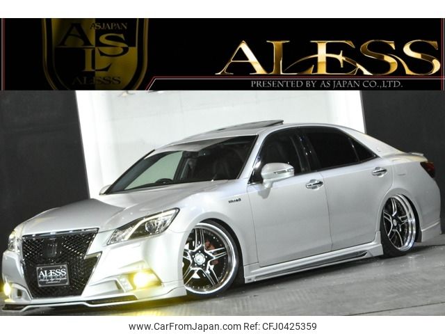 toyota crown 2013 -TOYOTA--Crown DAA-AWS210--AWS210-6004993---TOYOTA--Crown DAA-AWS210--AWS210-6004993- image 1