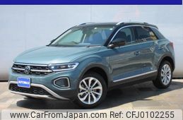 volkswagen t-roc 2023 GOO_JP_700080167230240808004