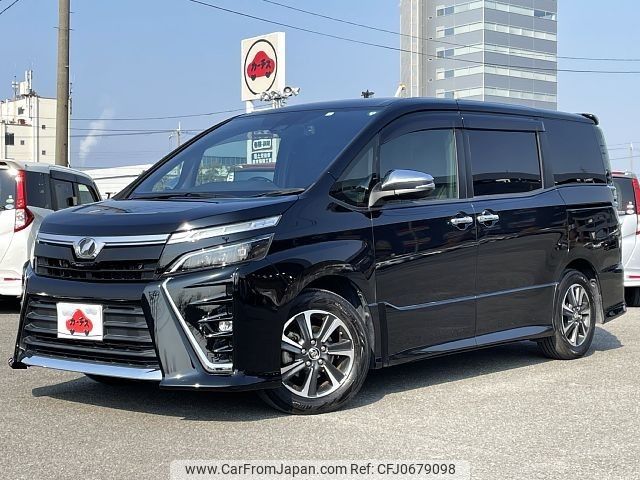 toyota voxy 2018 -TOYOTA--Voxy DBA-ZRR80W--ZRR80-0456068---TOYOTA--Voxy DBA-ZRR80W--ZRR80-0456068- image 1