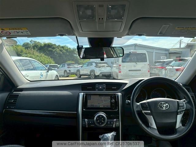 toyota mark-x 2017 CFJ1706537 image 2