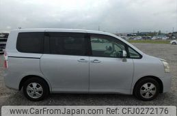 toyota noah 2008 NIKYO_FZ39594