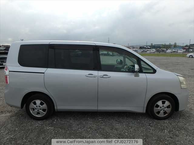 toyota noah 2008 NIKYO_FZ39594 image 1