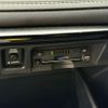 toyota crown-hybrid 2018 quick_quick_AZSH21_1000820 image 16