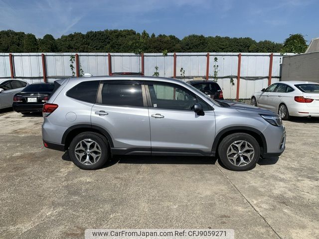 subaru forester 2018 NIKYO_ZY67833 image 2