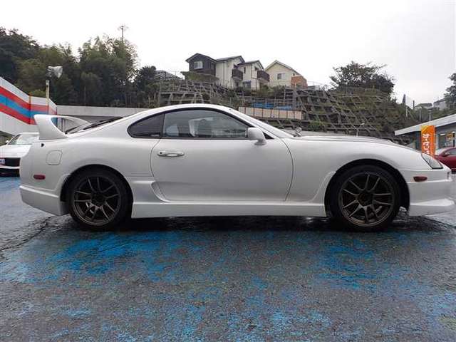 toyota supra 2002 683103-207-1219271 image 2