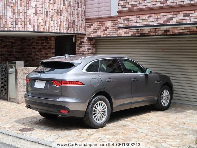 jaguar f-pace 2017 quick_quick_LDA-DC2NA_SADCA2AN9HA056478 image 2