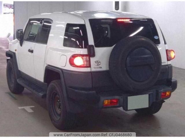 toyota fj-cruiser 2017 quick_quick_CBA-GSJ15W_0135420 image 2