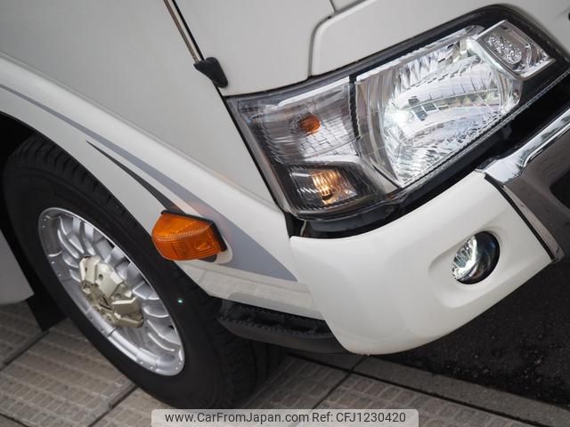 toyota camroad 2018 GOO_JP_700120021230250602003 image 2