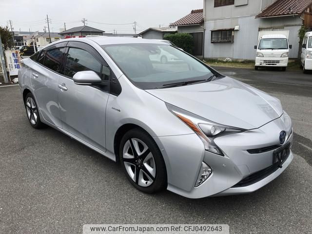 toyota prius 2017 quick_quick_DAA-ZVW51_ZVW51-6057675 image 1