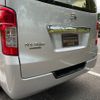 nissan nv350-caravan-van 2012 GOO_JP_700120094030240912004 image 25