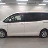 toyota voxy 2017 quick_quick_DAA-ZWR80G_0267656 image 10