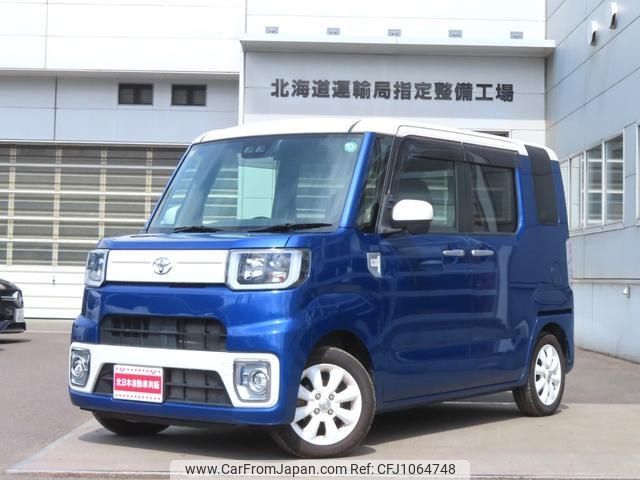 toyota pixis-mega 2018 -TOYOTA--Pixis Mega LA710A--0003845---TOYOTA--Pixis Mega LA710A--0003845- image 1
