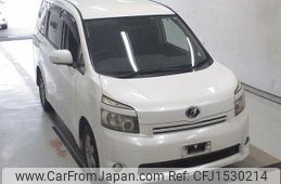 toyota voxy 2009 CFJ1530214