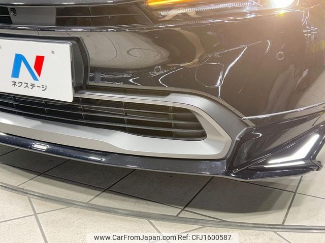 toyota prius 2023 CFJ1600587 image 2