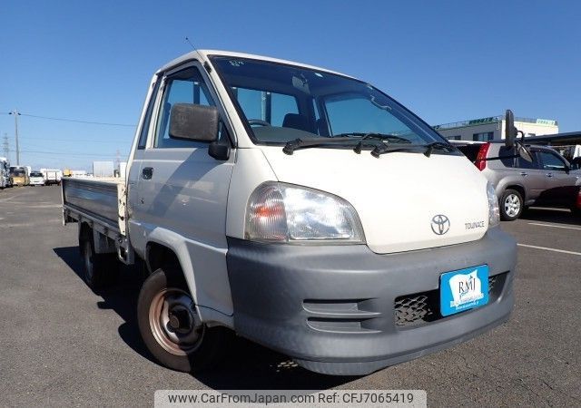 toyota townace-truck 2003 REALMOTOR_N2021110778HD-7 image 2