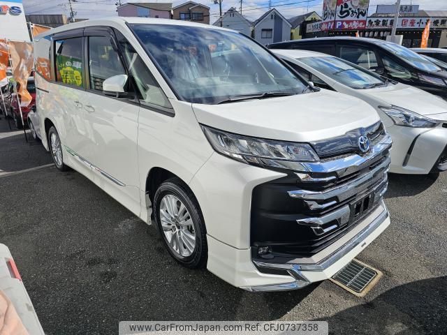 toyota noah 2022 quick_quick_6AA-ZWR90W_0009080 image 1