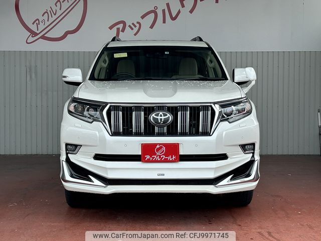 toyota land-cruiser-prado 2019 24632002 image 2