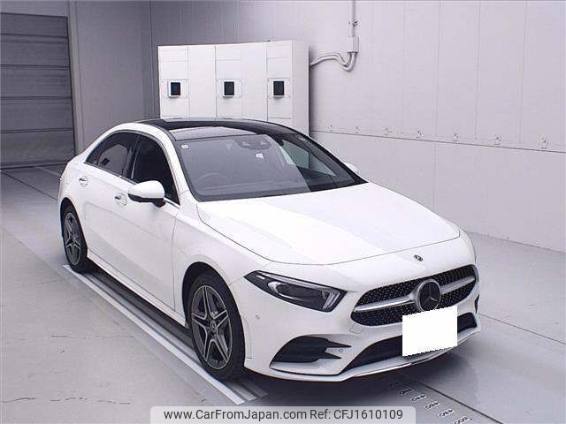 mercedes-benz a-class 2023 CFJ1610109 image 1