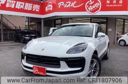 porsche macan 2023 CFJ1807906