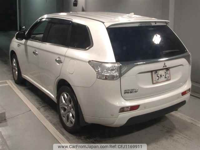 mitsubishi outlander-phev 2014 -MITSUBISHI--Outlander PHEV GG2W-0013744---MITSUBISHI--Outlander PHEV GG2W-0013744- image 2