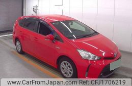 toyota prius-α 2017 CFJ1706219
