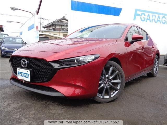 Mazda axela 2020