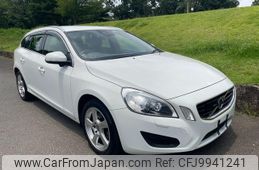 volvo v60 2013 GOO_JP_700050294530240627001