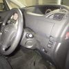 toyota ractis 2010 CFJ1825248 image 3