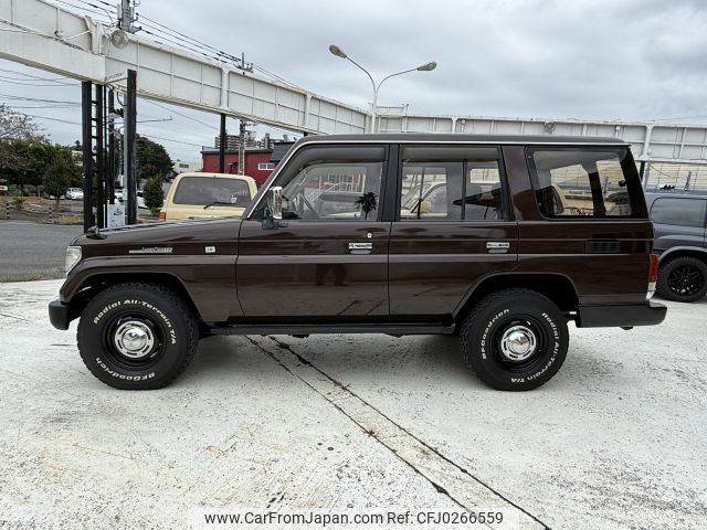 【バラ売可】新建築 1995年 FOR SALE: 1995 Toyota Land Cruiser Prado Wide 4WD – Foreign