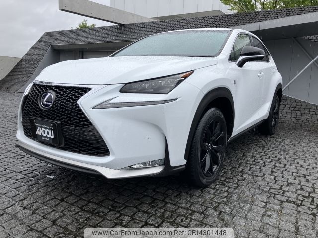 lexus nx 2015 -LEXUS--Lexus NX DAA-AYZ10--AYZ10-1009470---LEXUS--Lexus NX DAA-AYZ10--AYZ10-1009470- image 1