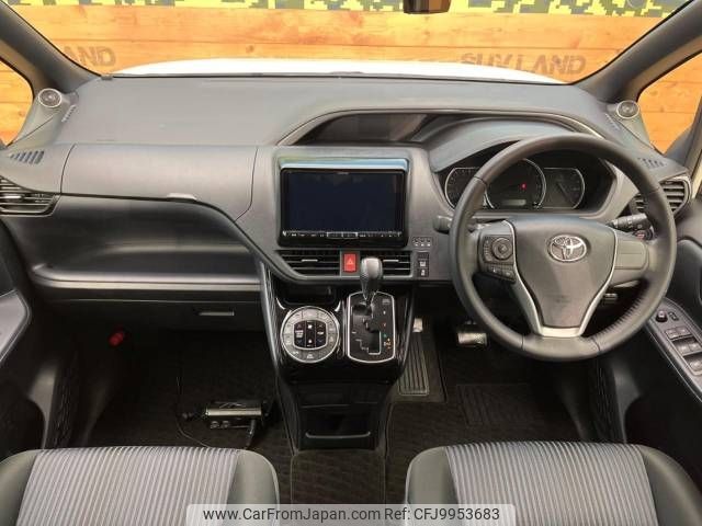 toyota voxy 2016 -TOYOTA--Voxy DBA-ZRR85W--ZRR85-0066270---TOYOTA--Voxy DBA-ZRR85W--ZRR85-0066270- image 2