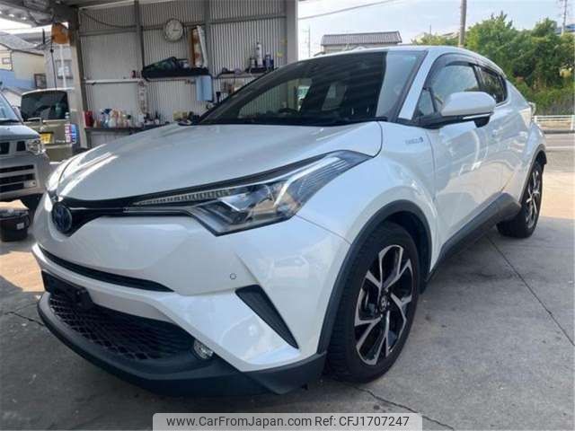 toyota c-hr 2017 CFJ1707247 image 1
