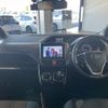 toyota voxy 2018 CFJ1802339 image 3