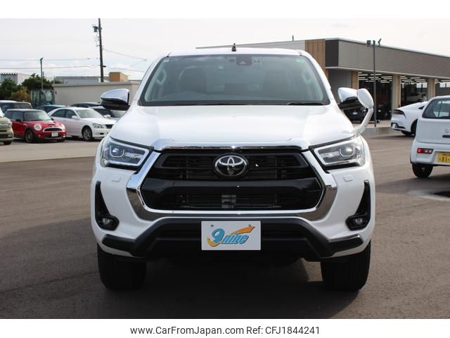 toyota hilux 2023 CFJ1844241 image 2