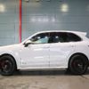 porsche cayenne 2015 quick_quick_ABA-92ACXZA_WP1ZZZ92ZGLA77773 image 3
