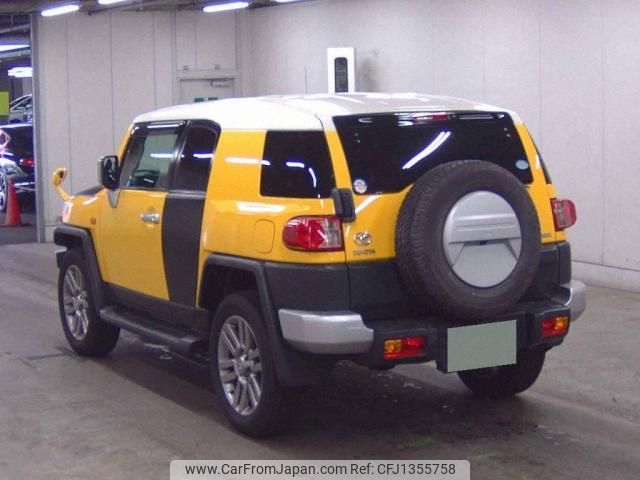 toyota fj-cruiser 2011 quick_quick_CBA-GSJ15W_GSJ15-0116984 image 2