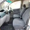 toyota voxy 2003 18340404 image 13