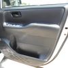 toyota voxy 2015 quick_quick_DAA-ZWR80G_ZWR80G-0122964 image 11